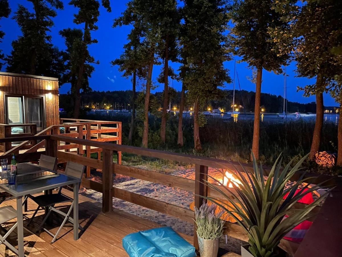 Xoxo Lake House Gizycko Exterior photo